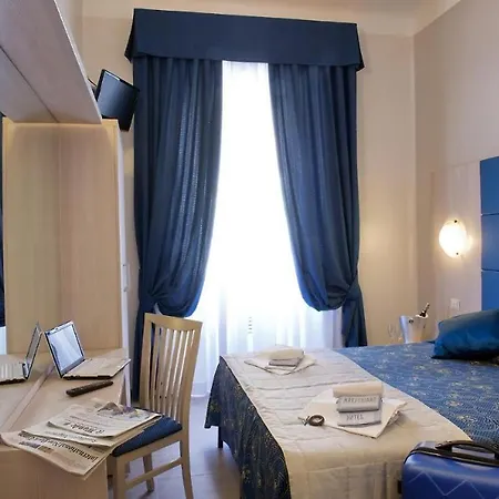 Hotell Cunabu Marechiaro Rom